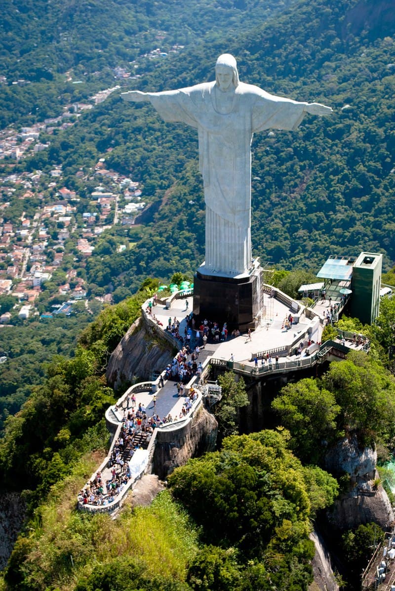 Christ the Redeemer by Paul Landowski